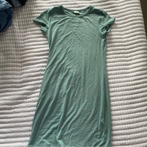 NWOT Aritzia Wilfred free blue green t-shirt dress sz medium